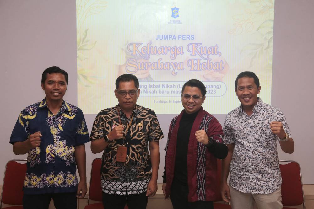 Pemkot Surabaya Gelar Nikah Massal