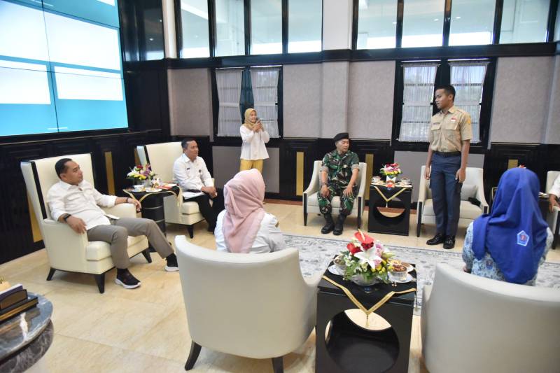 Wali Kota Surabaya Eri Cahyadi akan mengumpulkan ribuan pemuda pemudi Kota Pahlawan Surabaya 