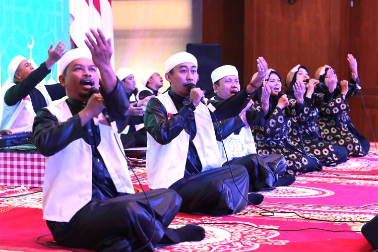 Pemerintah Kota Surabaya menggelar Festival Al Banjari Modern antar Perangkat Daerah