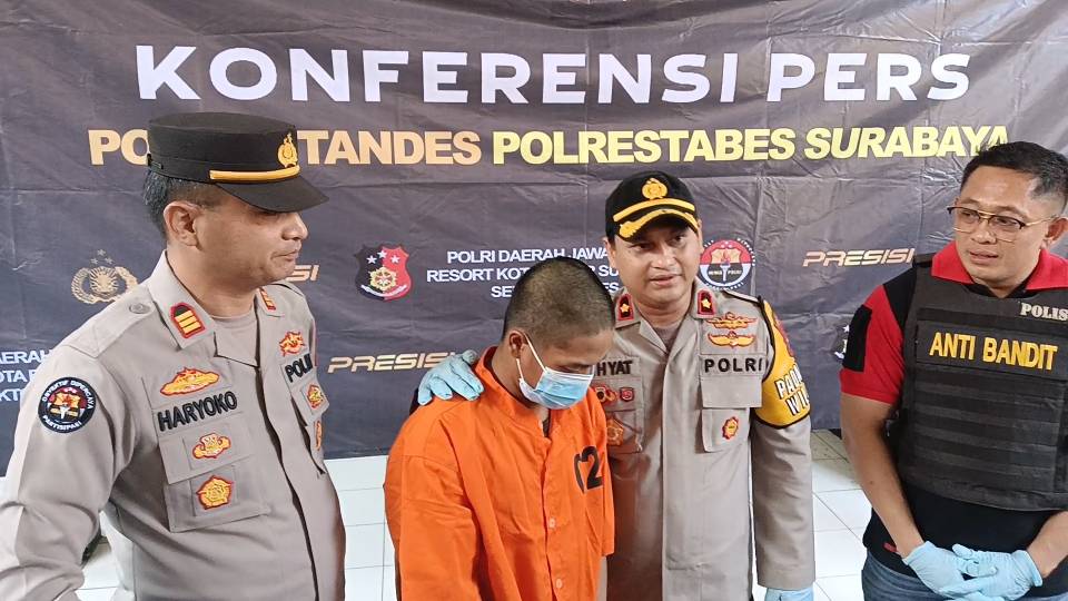 Begal di Polsek Tandes Surabaya