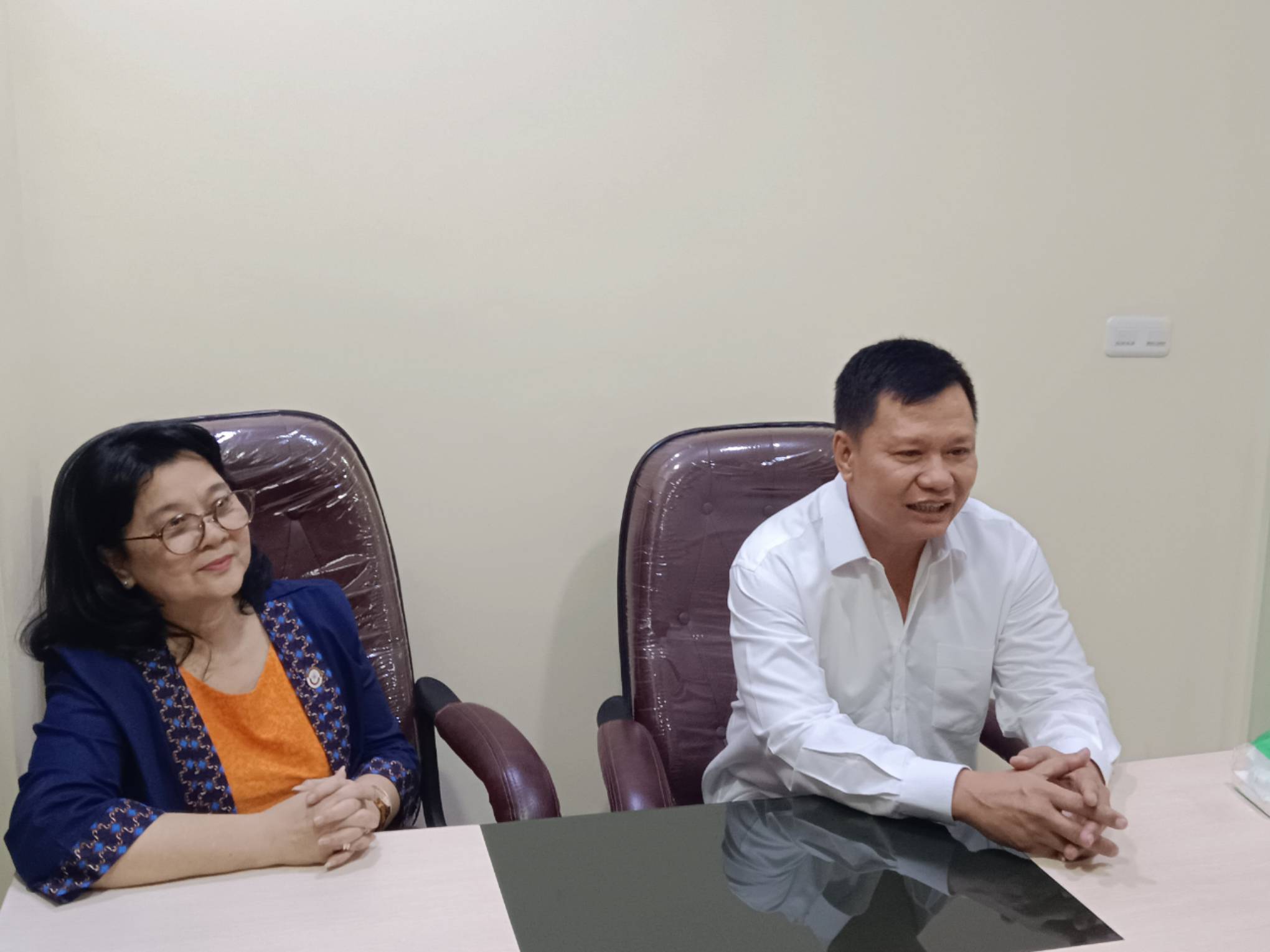 Anggota DPR dan pengacara keluarga korban
