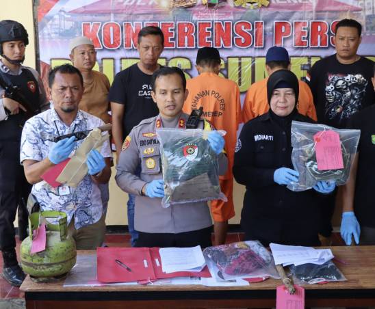 Kapolres Sumenep pamerkan pelaku Pembunuhan 