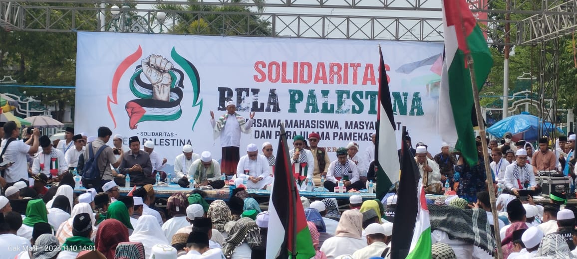 Bentuk solidaritas ribuan umat menghadiri acara bela Palestine di arek Lancor Pamekasan