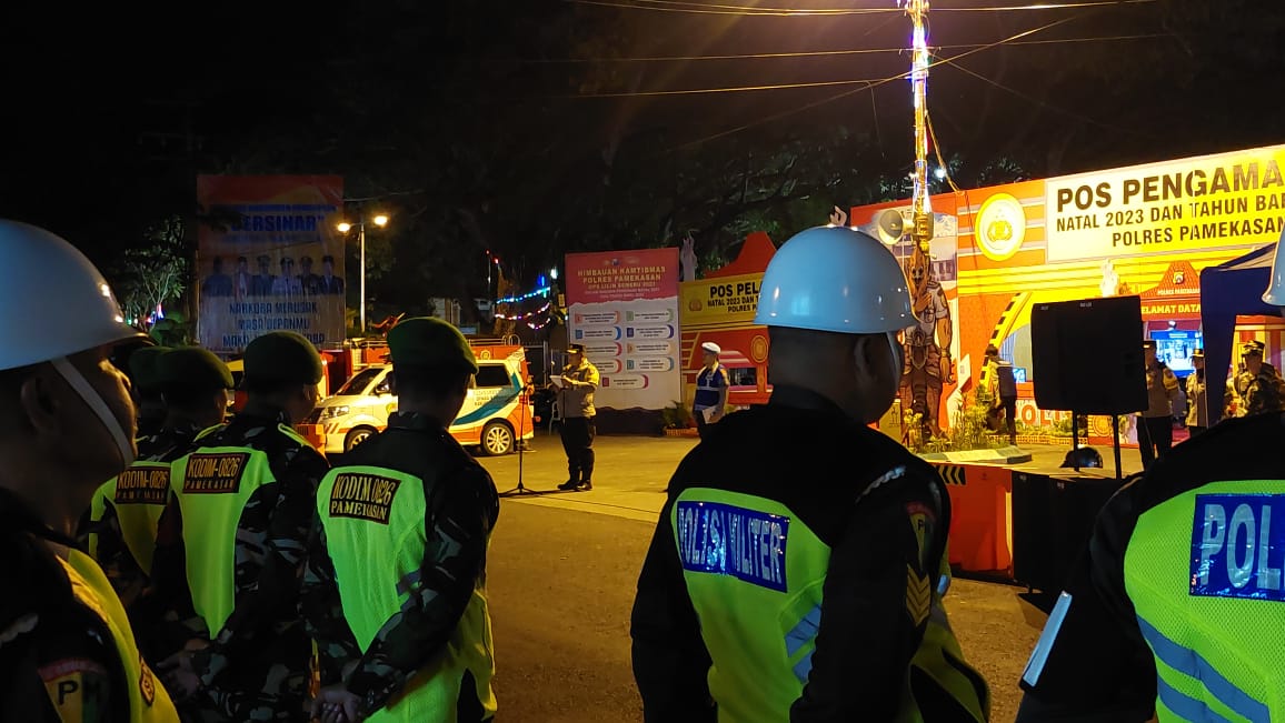 Kapolres Pamekasan Pimpin Apel PAM Malam Tahun Baru 2024