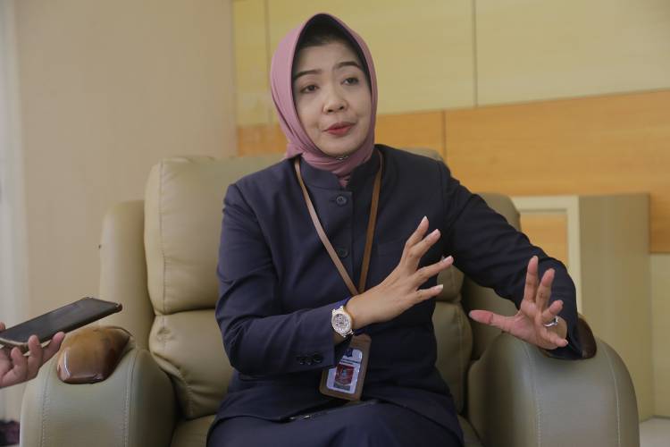 Kepala Dinas Sosial Kota Surabaya, Anna Fajrihatin