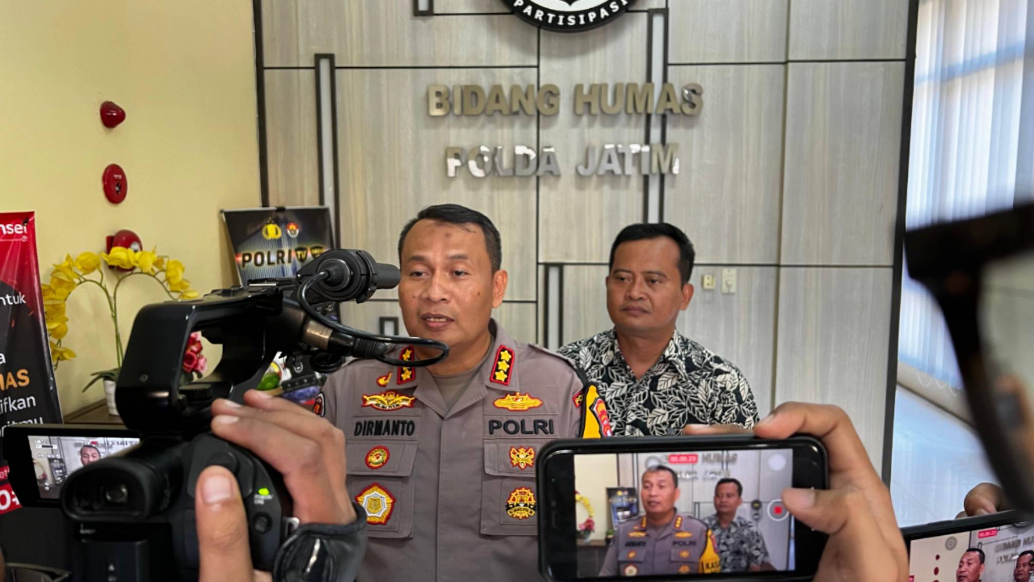 Kabid Humas Polda Jatim Kombes Pol Dirmanto 