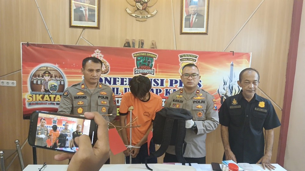 Pelaku pencurian di Polsek Wonocolo Surabaya