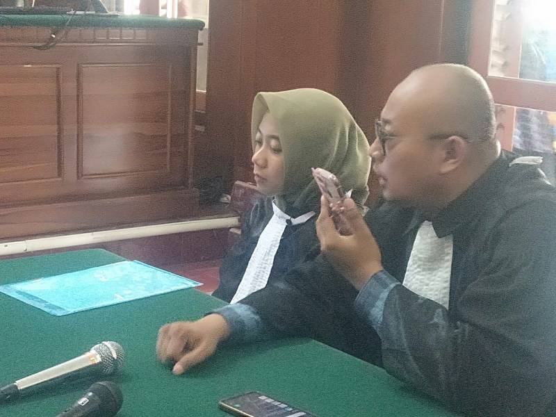 Suasana di Pengadilan Negeri Surabaya 