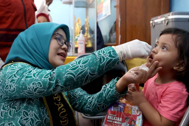 Ketua TP PKK Rini Indriyani Targetkan 100.000 Lebih Imunisasi per Hari