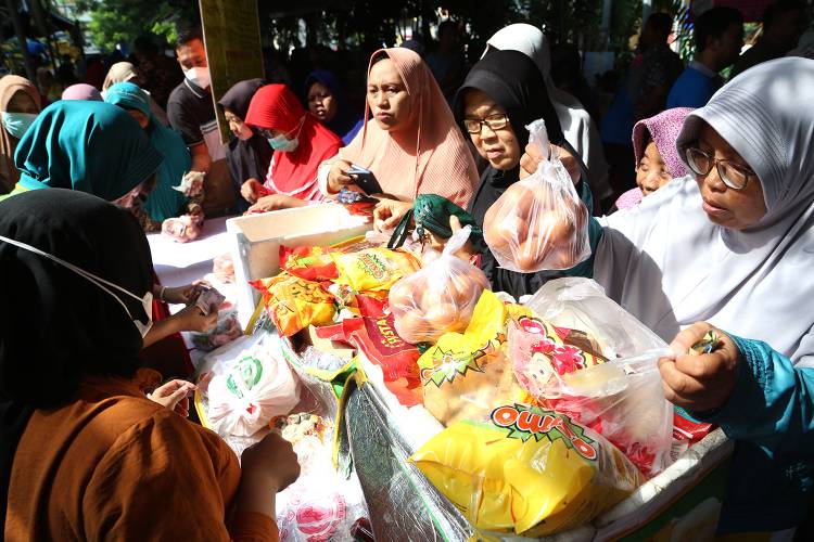 Pemkot Surabaya Gelar Gerakan Pangan Murah 