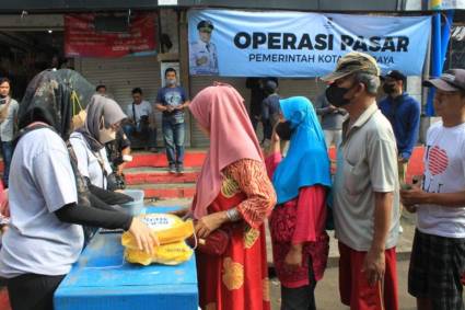 Pemkot Surabaya Siapkan Berbagai Langkah Atasi Kenaikan Harga Bahan Pokok