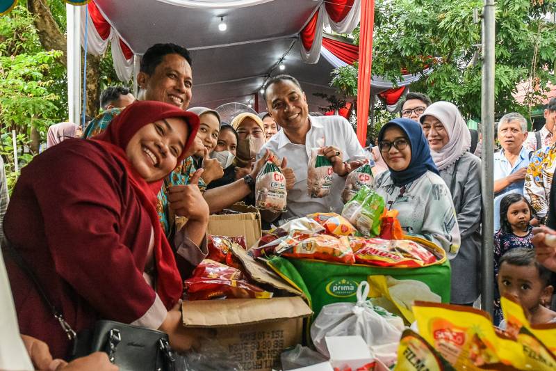 Pemkot Surabaya Dekatkan Bahan Pokok ke Warga dengan Pasar Murah Serentak