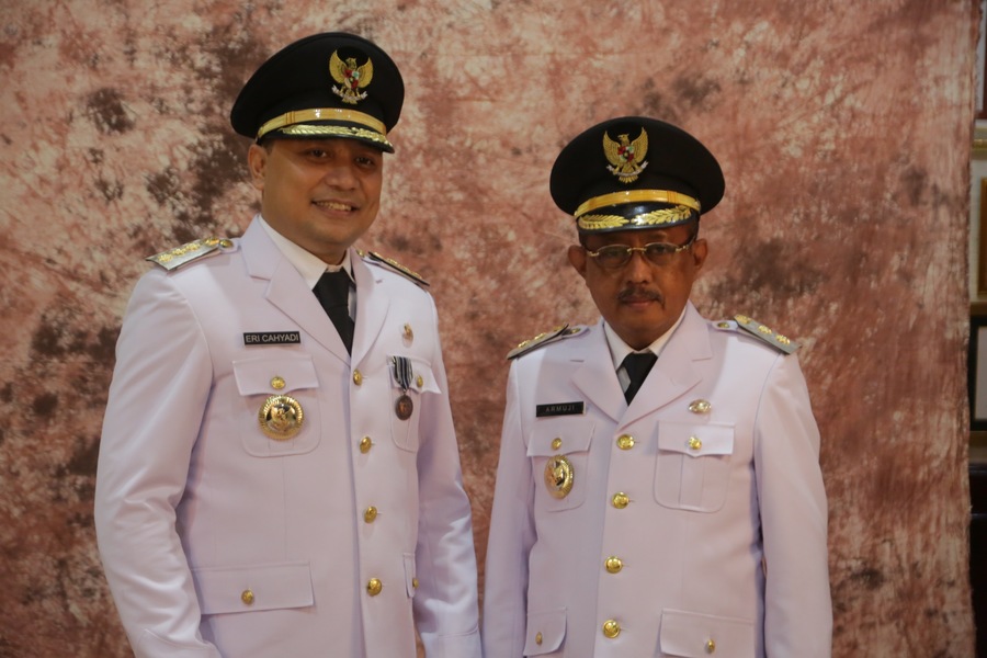 Wali Kota Surabaya Eri Cahyadi Dan Wawali Surabaya Armuji