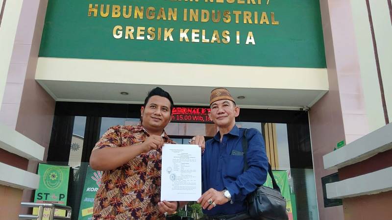 H.Subianto Bersama Kuasa Hukumnya 