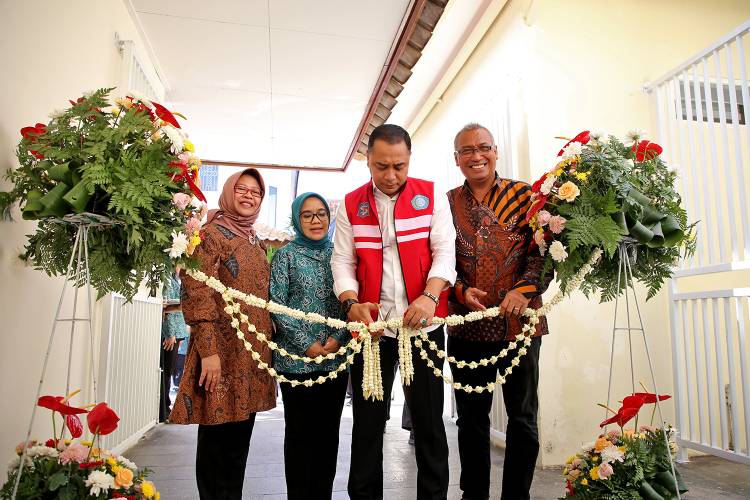 Kolam Renang "Tirta Bunda" Resmi Beroperasi