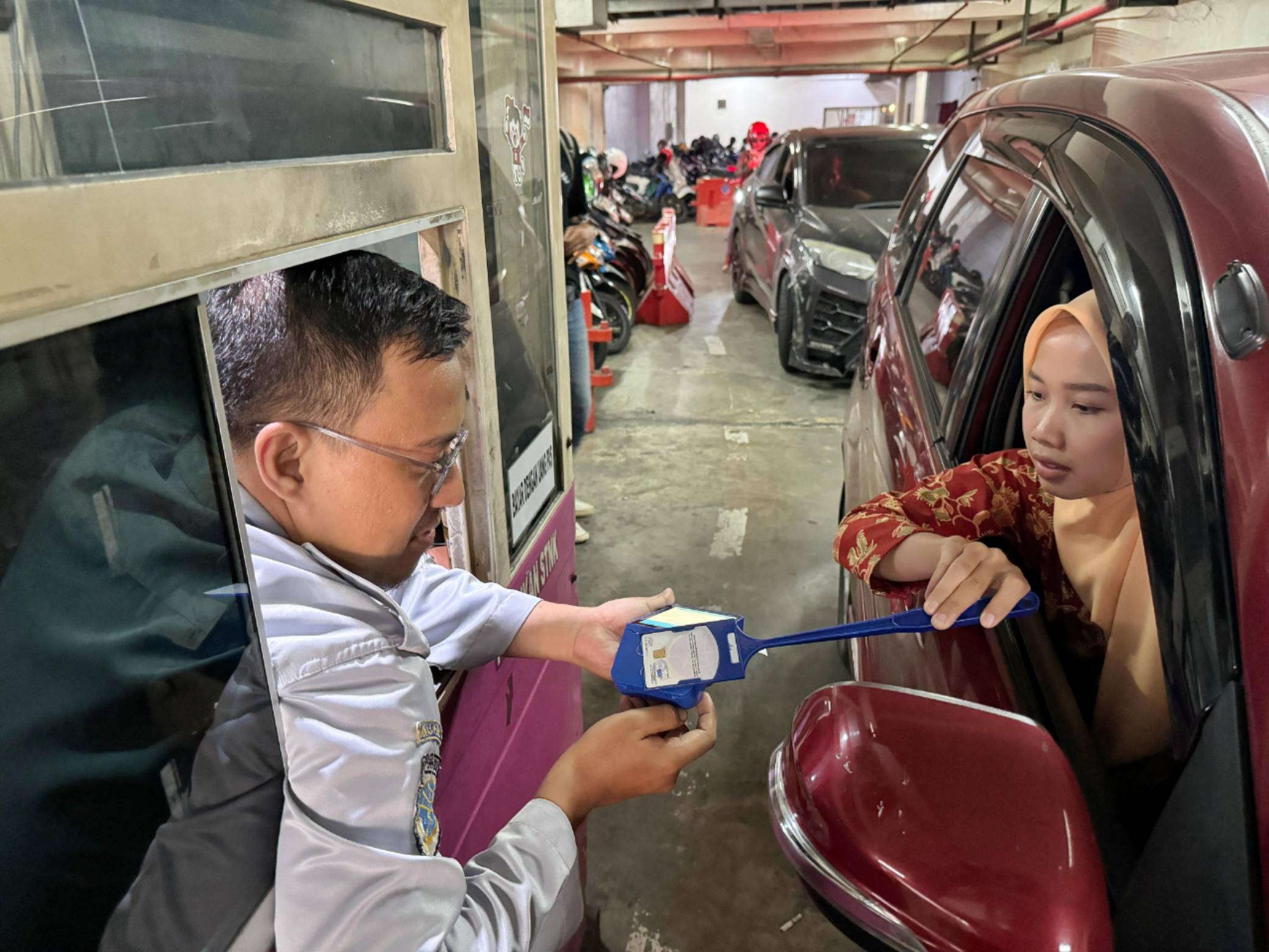 Dishub Surabaya Sediakan Transaksi Pembayaran Cashless dengan EDC