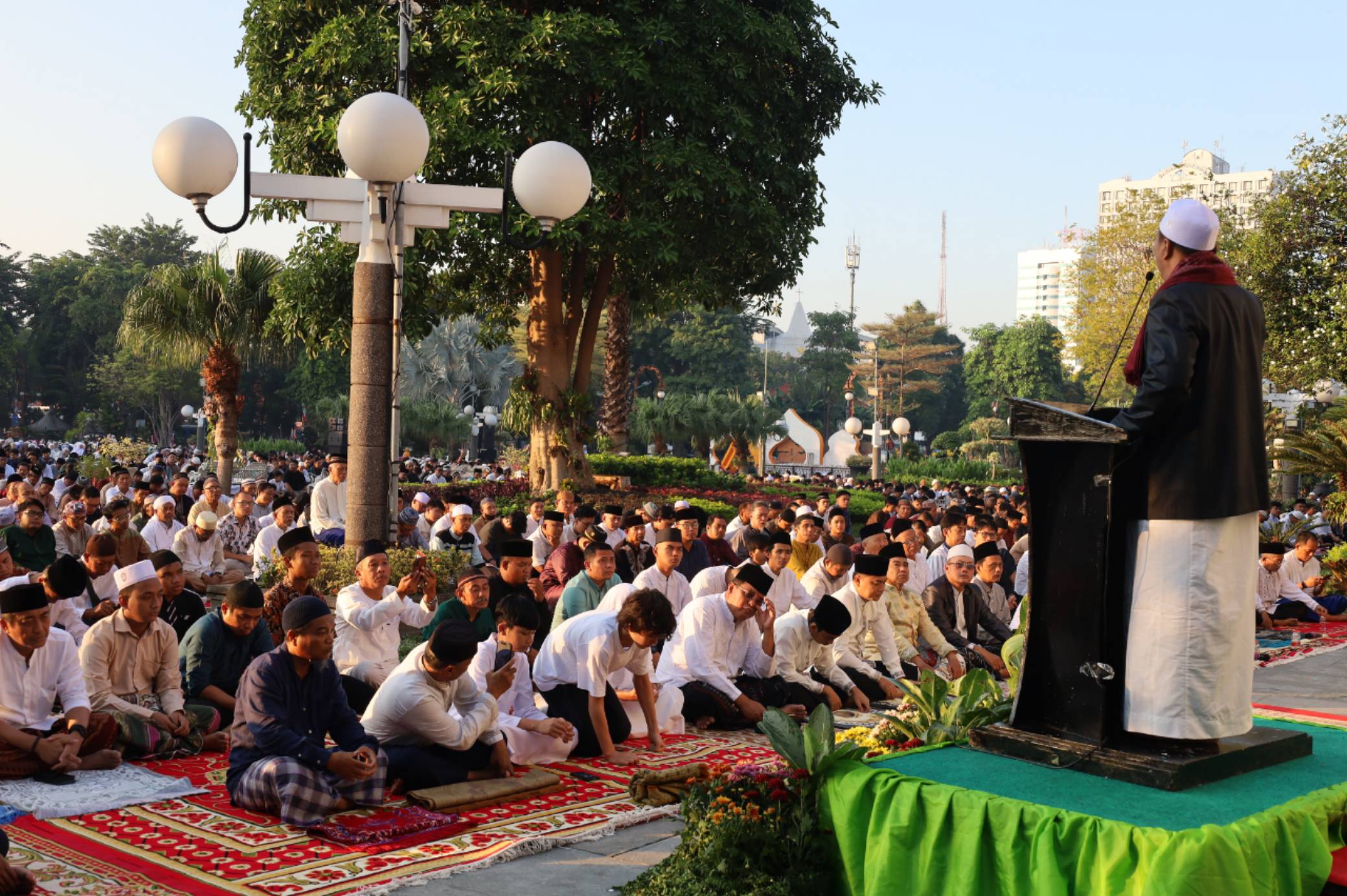 Salat Iduladha 1445 H di Taman Surya, 