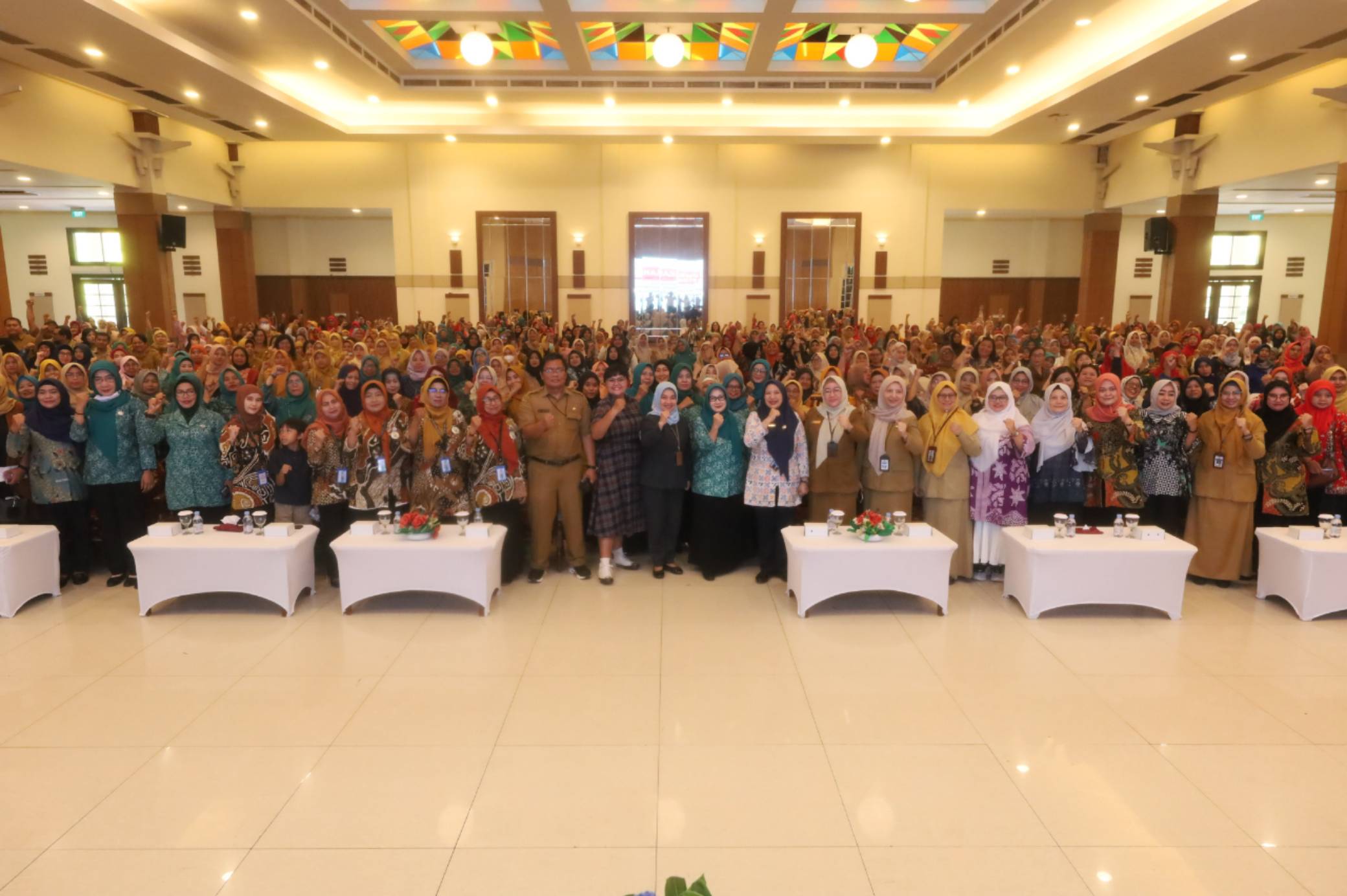 12.000 Warga Surabaya Ikuti Kelas Sekolah Orang Tua Hebat