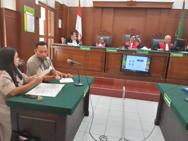 Suasana Sidang di Ruangan Tirta 2 Pengadilan Negeri Surabaya 
