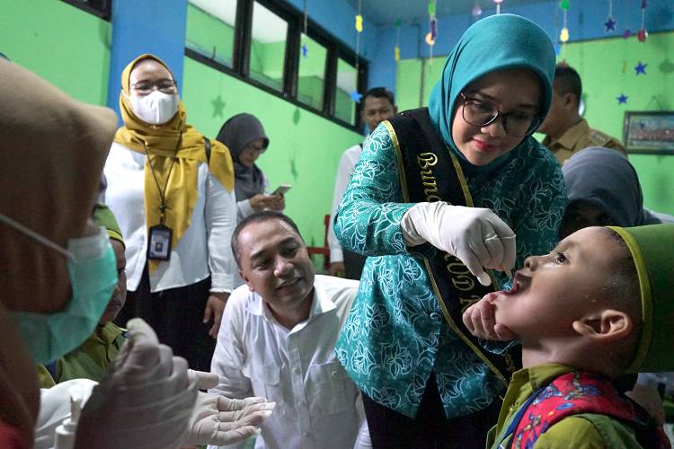 Pemkot Surabaya Siap Gelar Bulan Imunisasi Anak Sekolah 2024