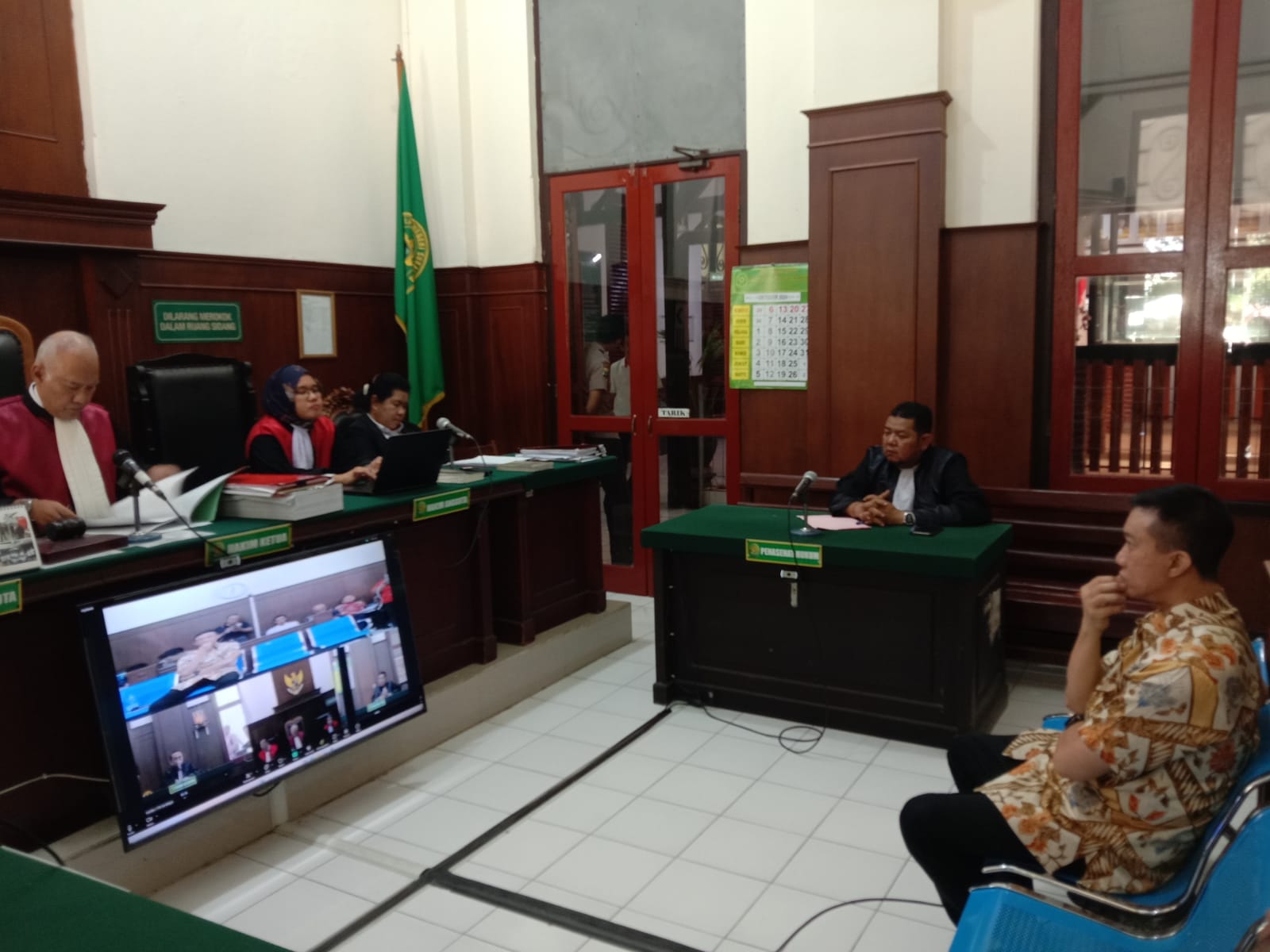 Suasana Sidang di Pengadilan Negeri Surabaya 