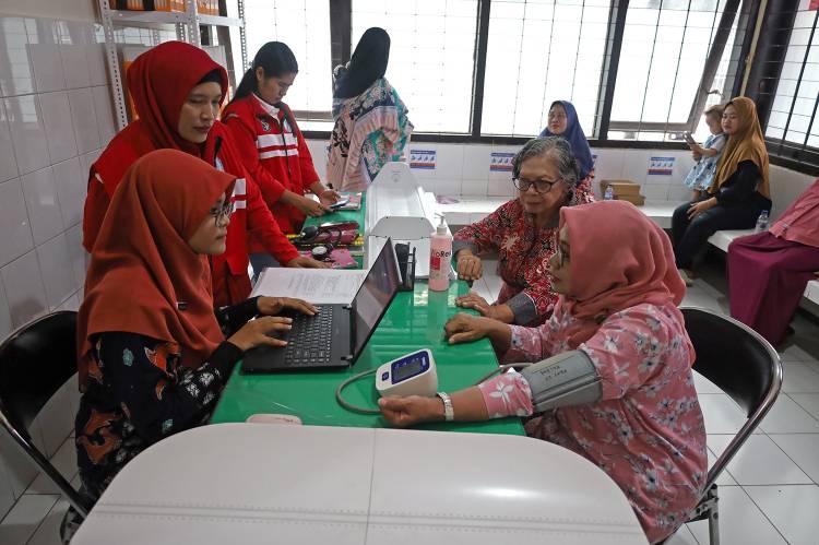 Pemkot Surabaya Gencarkan Skrining Kesehatan