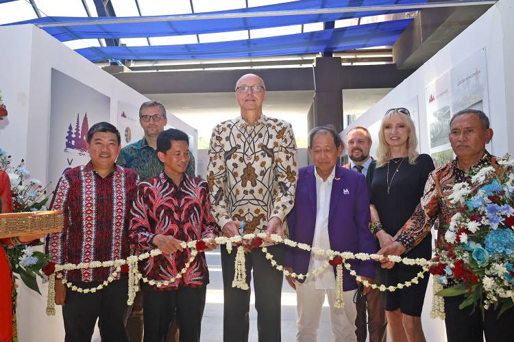 Pameran Persahabatan Indonesia - Ceko di ITS, Pemkot Surabaya Pererat Upaya Sister City