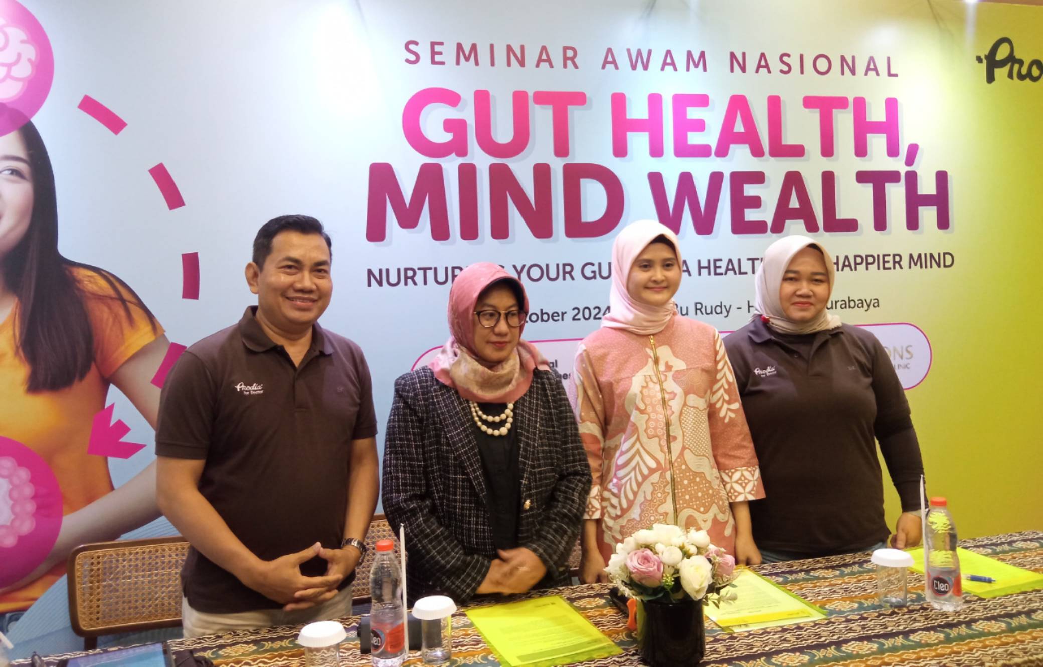 PT Prodia Widyahusada TBK Saat Konferensi Pers di Resto Bu Rudy Surabaya 