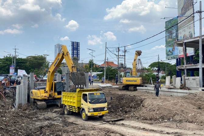 Proyek Jalan Menganti Wiyung - Babatan Unesa Surabaya Ditarget Rampung Desember