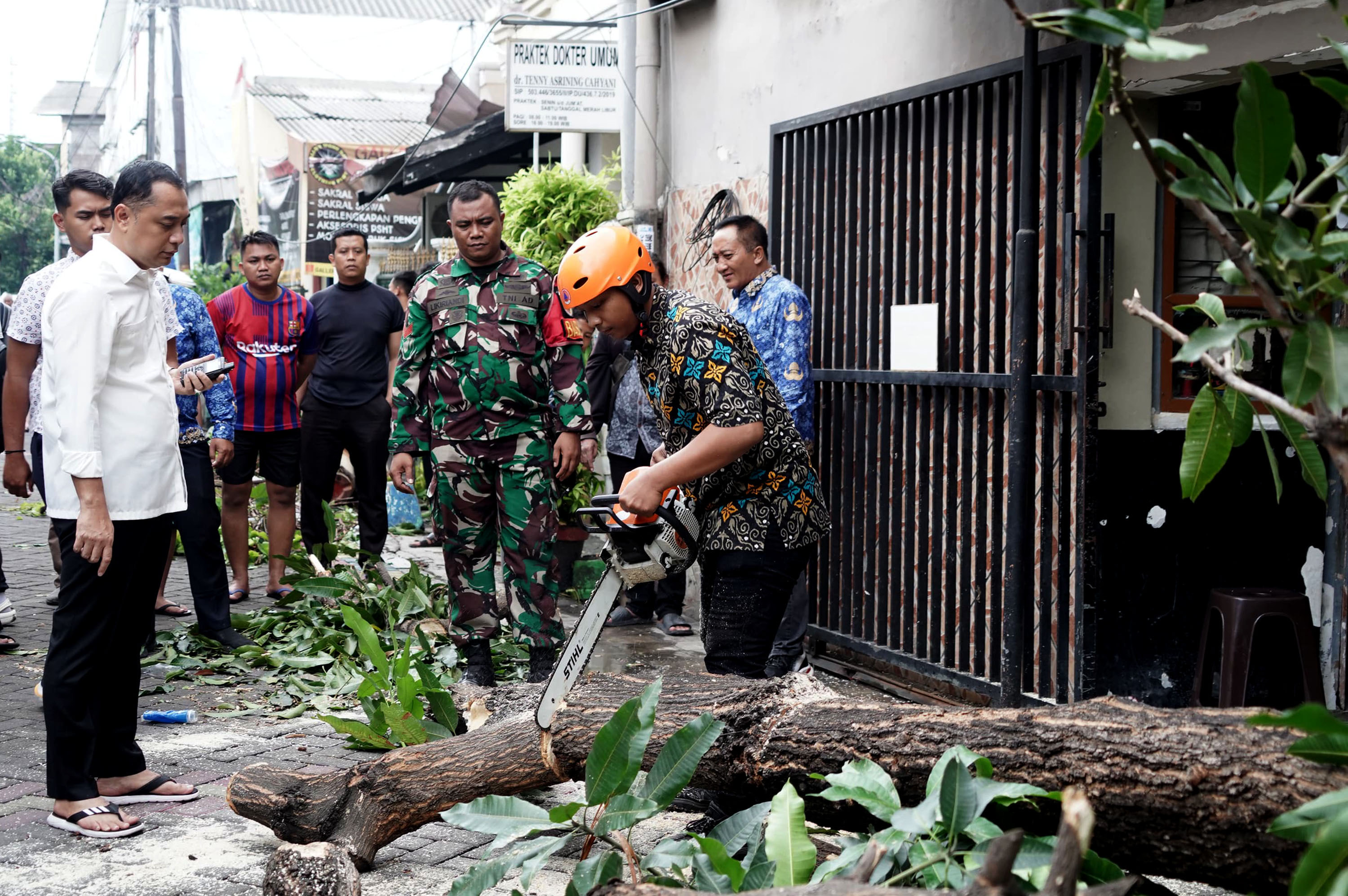 Wali Kota Eri Cahyadi Gerak Cepat Bantu Warga Manyar Tegal 