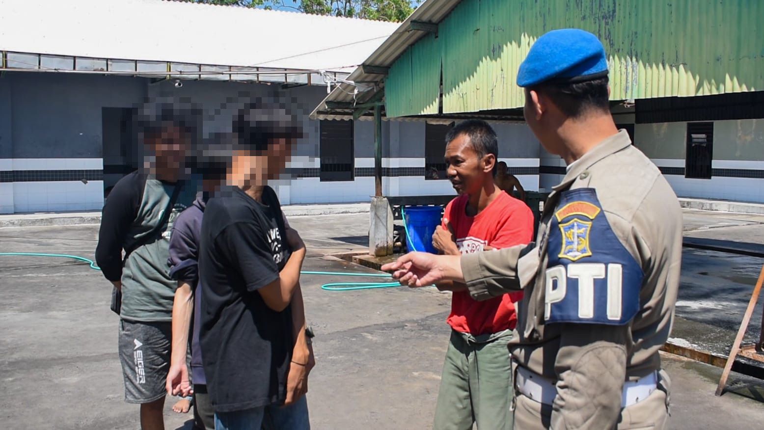 Pemkot Surabaya Tangani Fenomena Anak Jalanan