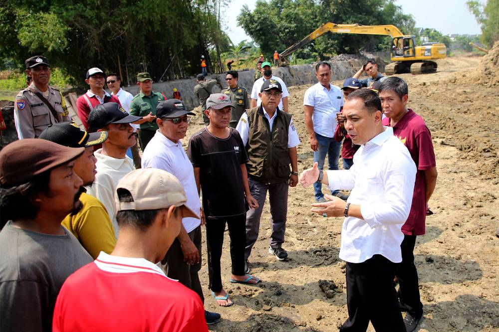 Wali Kota Eri Cahyadi Sebut Proyek Penangan Banjir Surabaya Terus Berlanjut