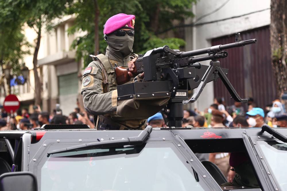 Pemkot Surabaya Bersama Koarmada Gelar Parade Kendaraan Alutsista