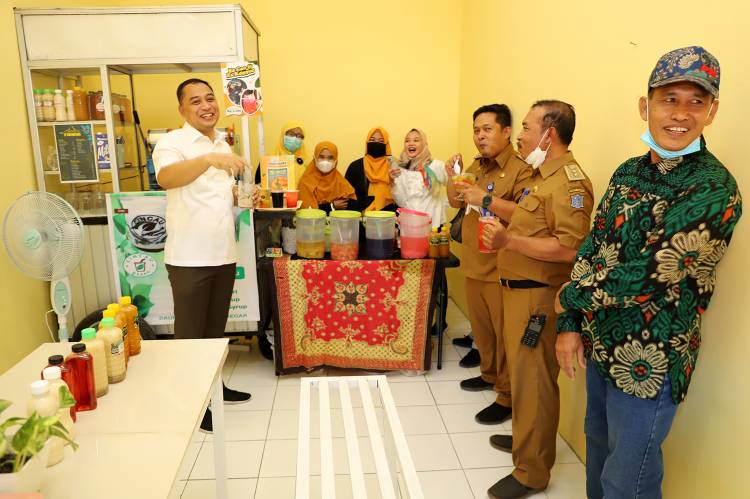 Surabaya Integrasikan Program Padat Karya dengan Kampung Unggulan