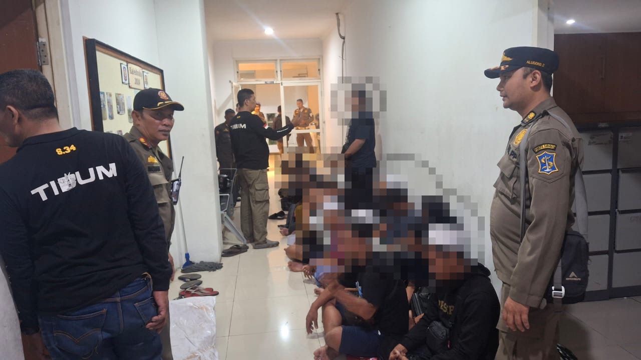 Satpol PP Surabaya Amankan 38 Remaja Saat Pesta Miras