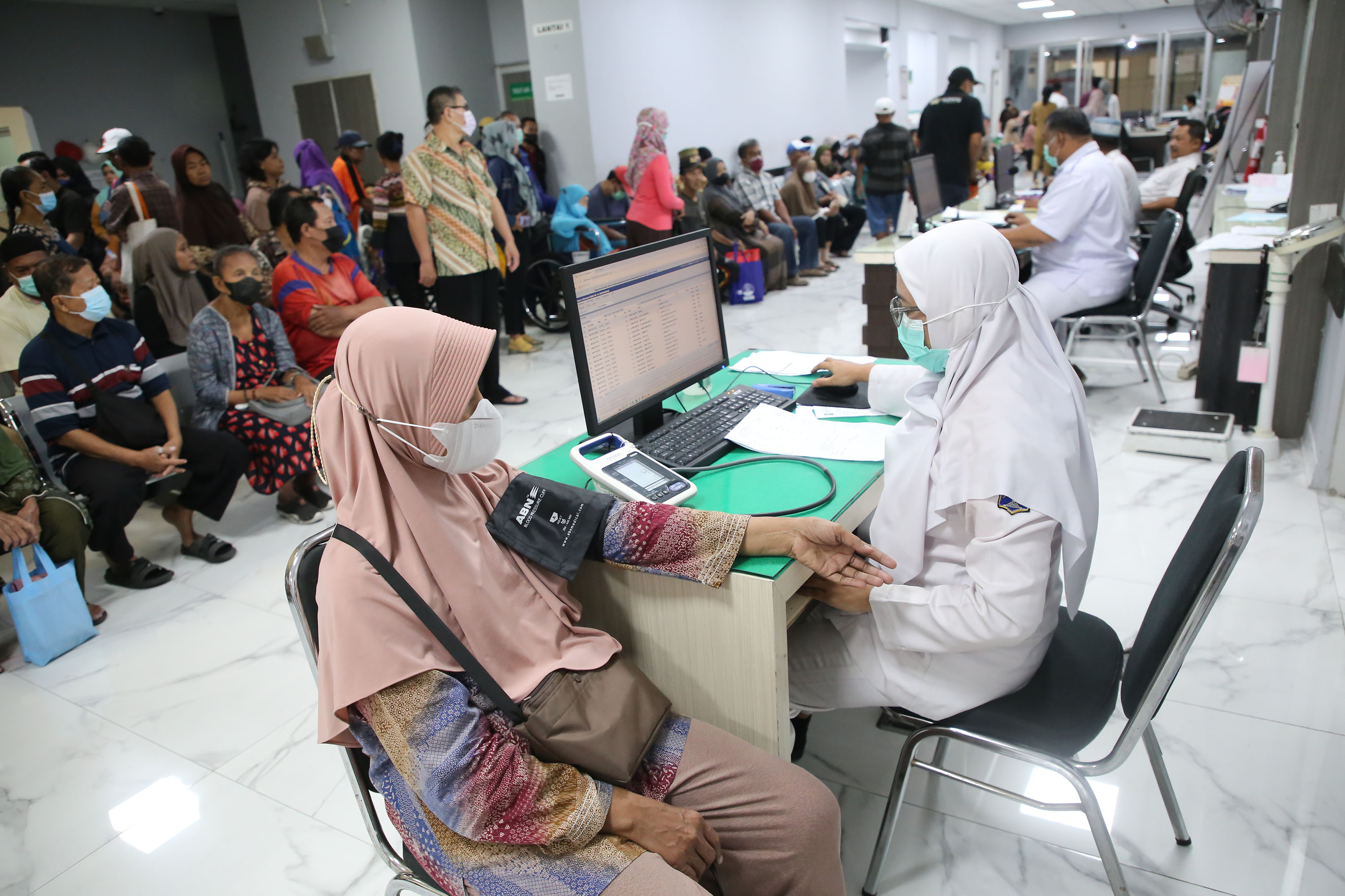 Pemkot Surabaya Terapkan Sanksi Sosial Bagi Pasien TBC yang Man