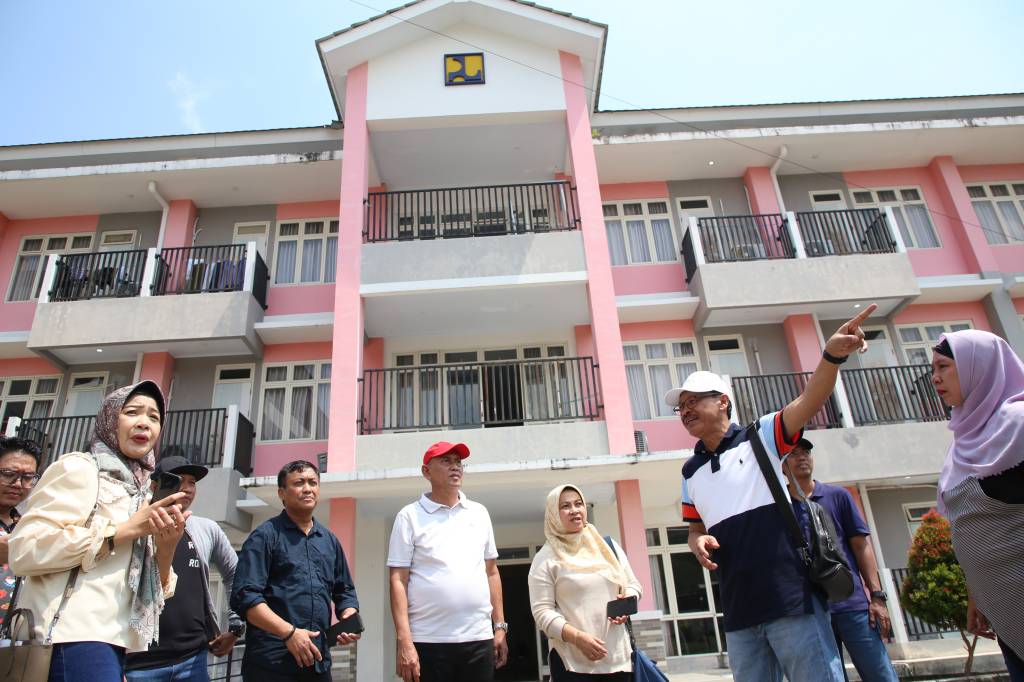 Kembangkan Sekolah Rakyat di Empat Jenjang Pendidikan