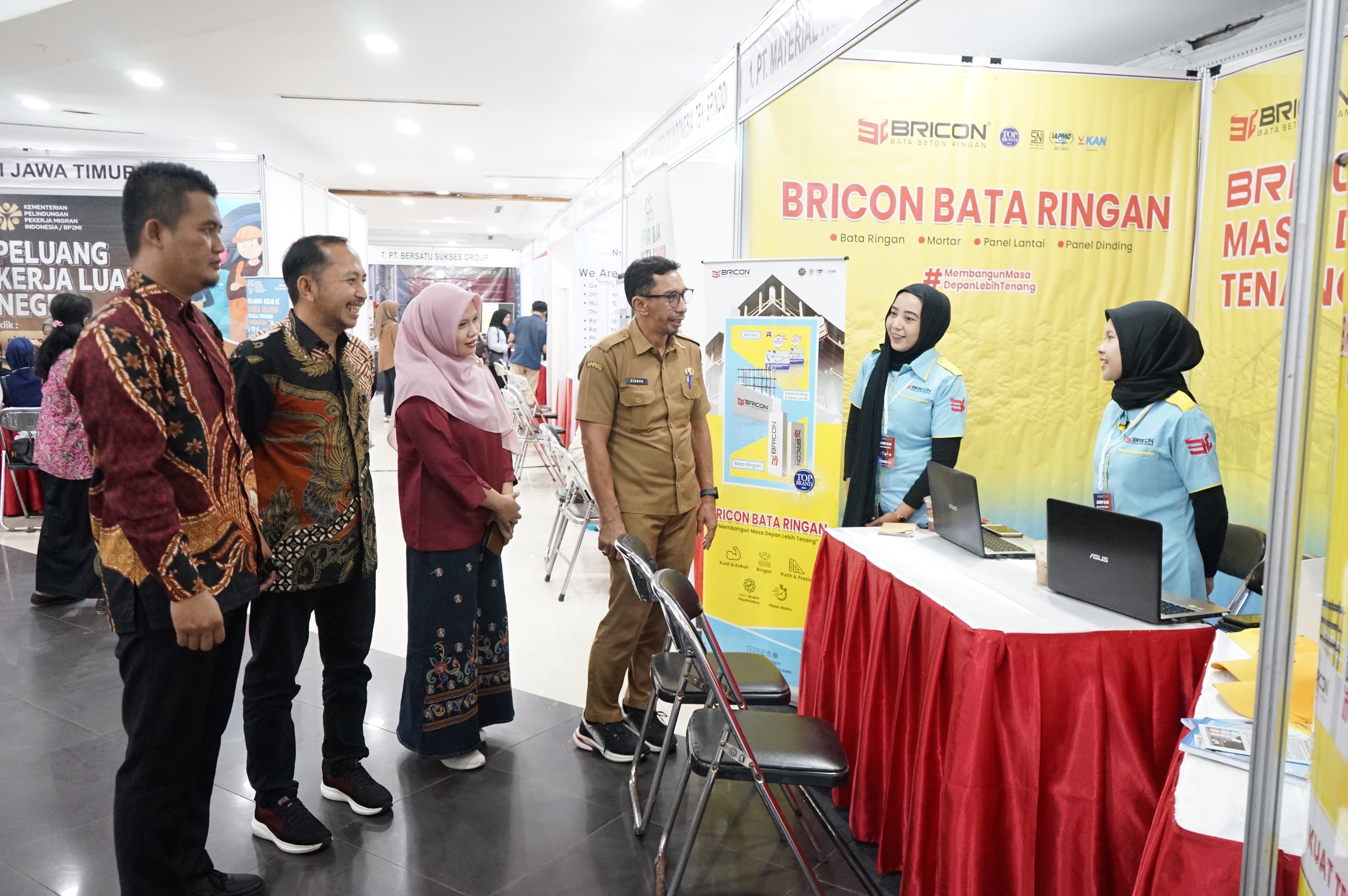 Pemkot Surabaya Gelar Job Fair &amp; Edu Fair 2025, 