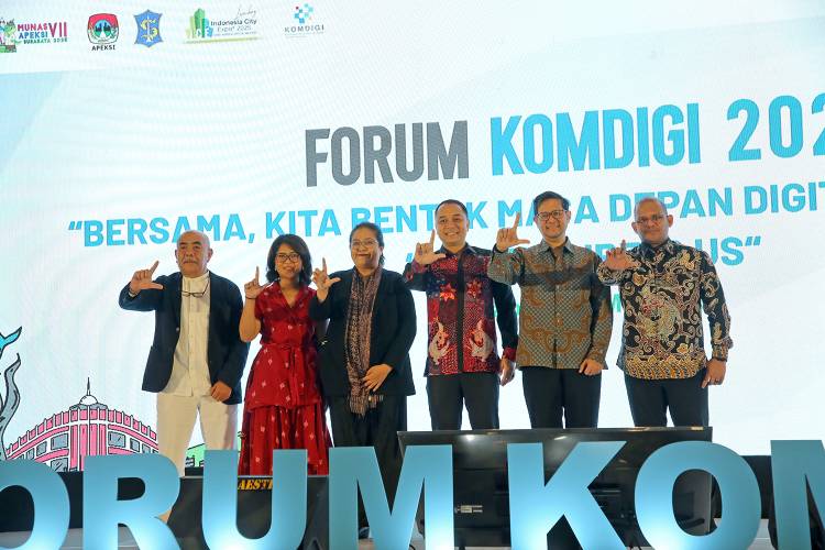 Wali Kota Eri Cahyadi Inisiasi Kolaborasi Digital Antar Kota di Forum Komdigi Munas APEKSI 2025