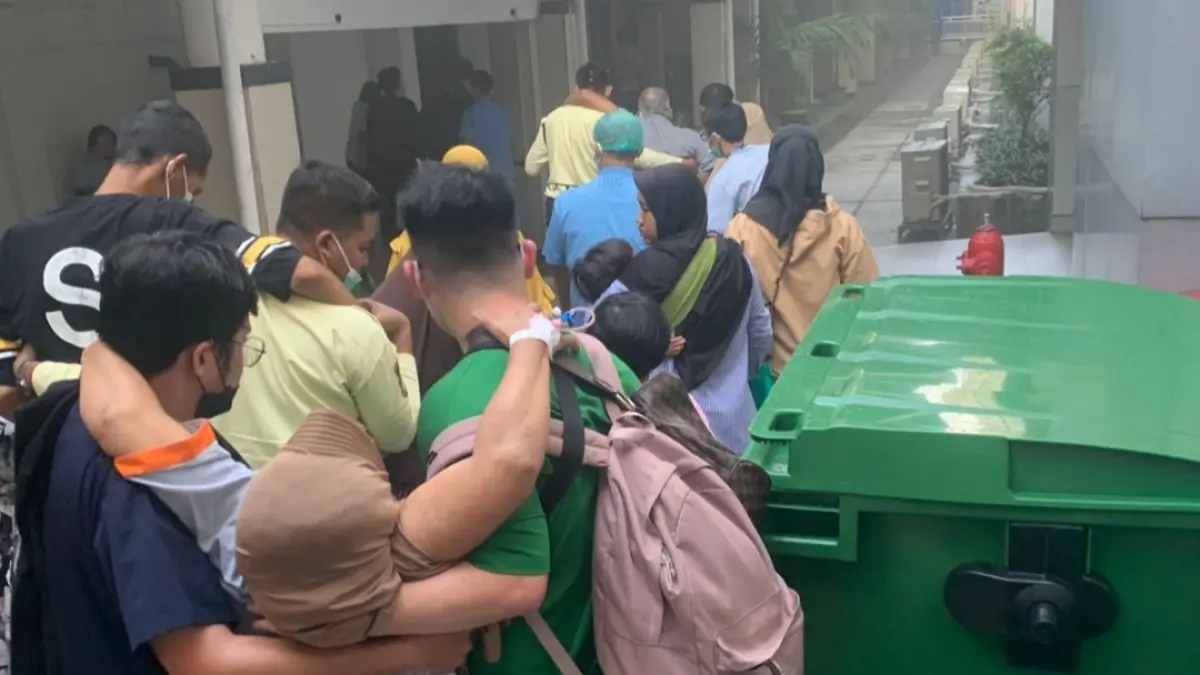 Kebakaran Gedung PPJT RSUD Dr Soetomo Surabaya, Ruang Operasi Terdampak dan Pasien Dievakuasi